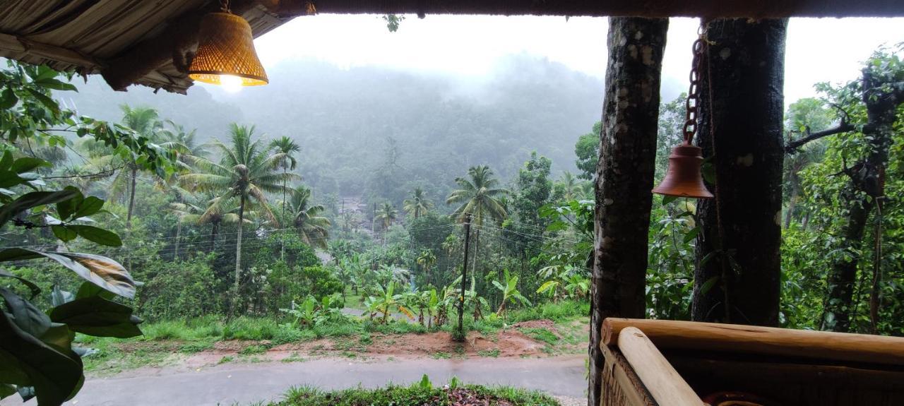 Fab - Bamboo Hut With Open Shower Munnar Exterior foto